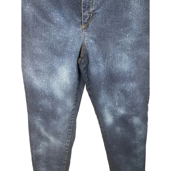 Gloria Vanderbilt Amanda Dark Wash Raw Hem Denim Jeans Women's Size 10 - Picture 3 of 6